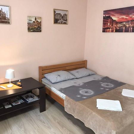 Apartment Near The Forum Mall Lwów Zewnętrze zdjęcie