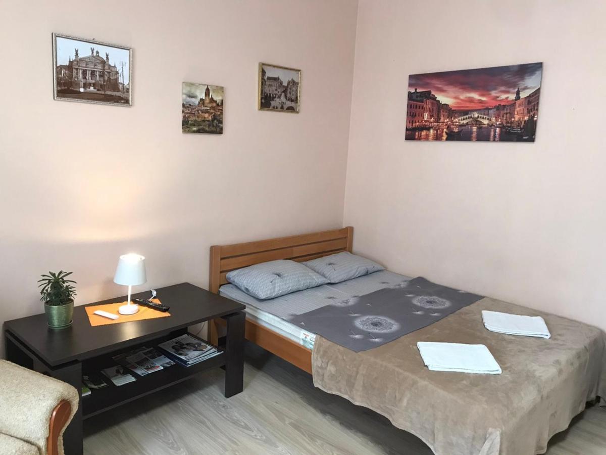 Apartment Near The Forum Mall Lwów Zewnętrze zdjęcie