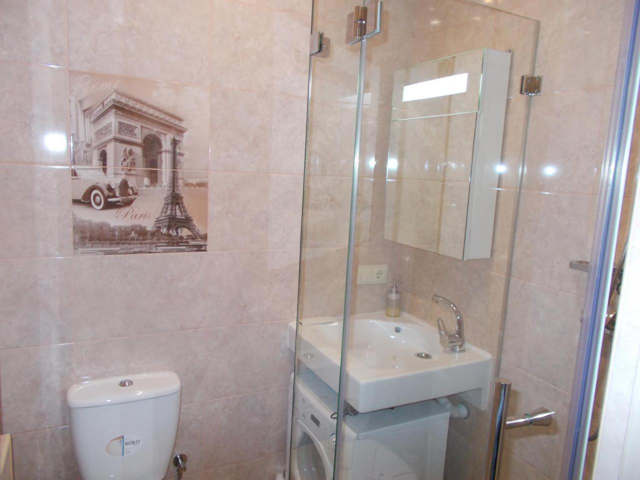 Apartment Near The Forum Mall Lwów Zewnętrze zdjęcie